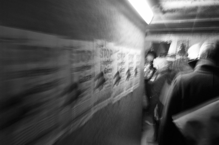 001b.2009.gazarally.london